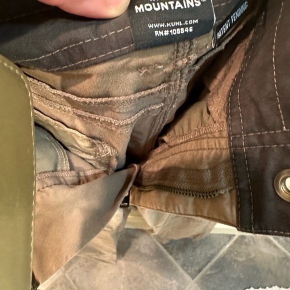 Kuhl Born in the Mountains Hiking pant. 30w x 28l - Picture 6 of 6